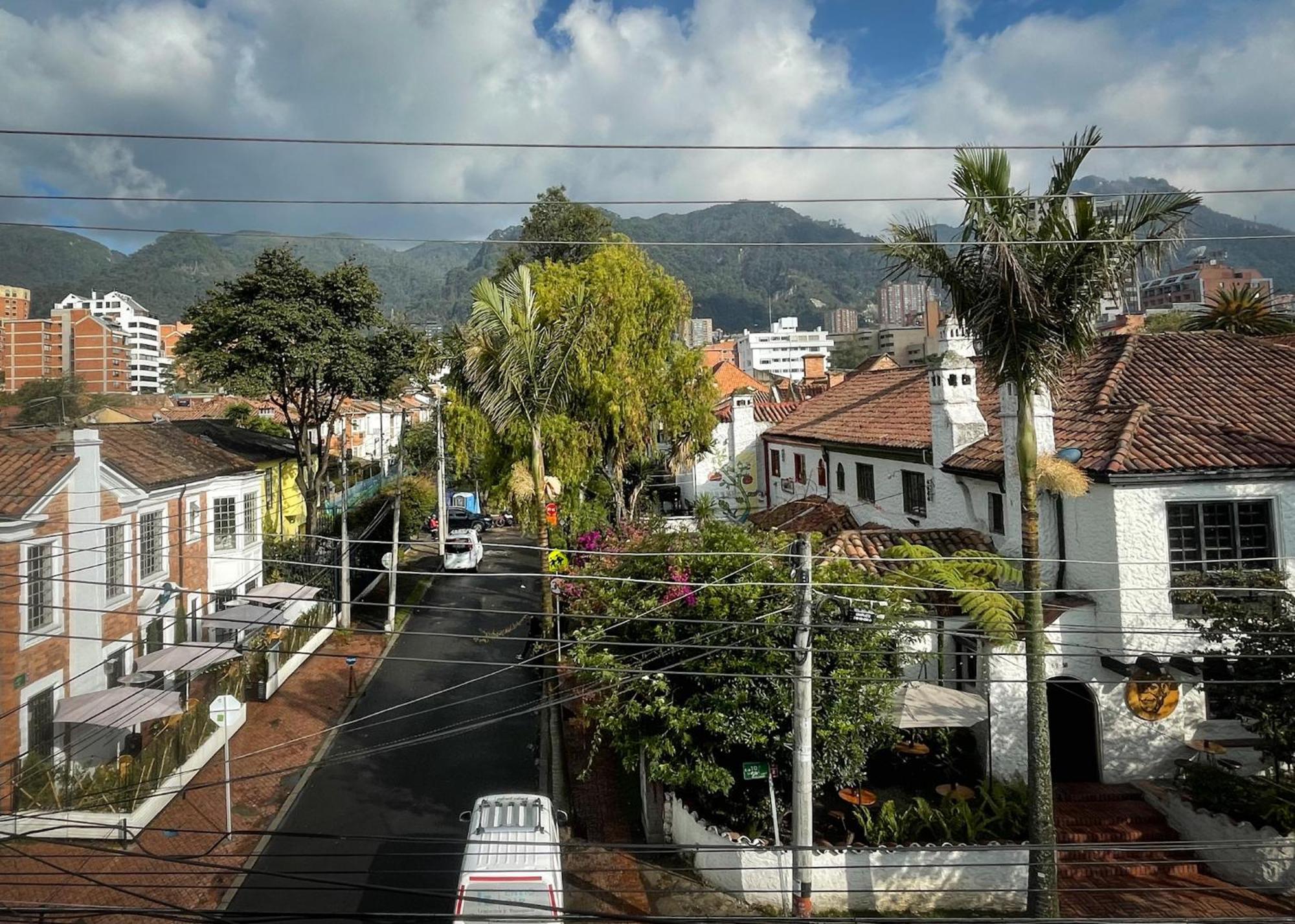 Marietta - House Of Social Travellers Hostel Bogota Bagian luar foto